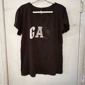 GAP Black T-Shirt with Fading Logo